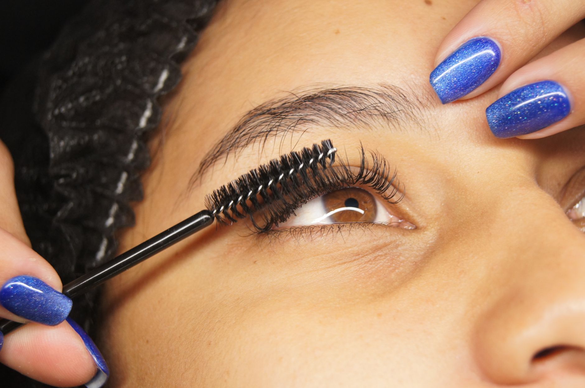 Lash lifting a farbenie rias